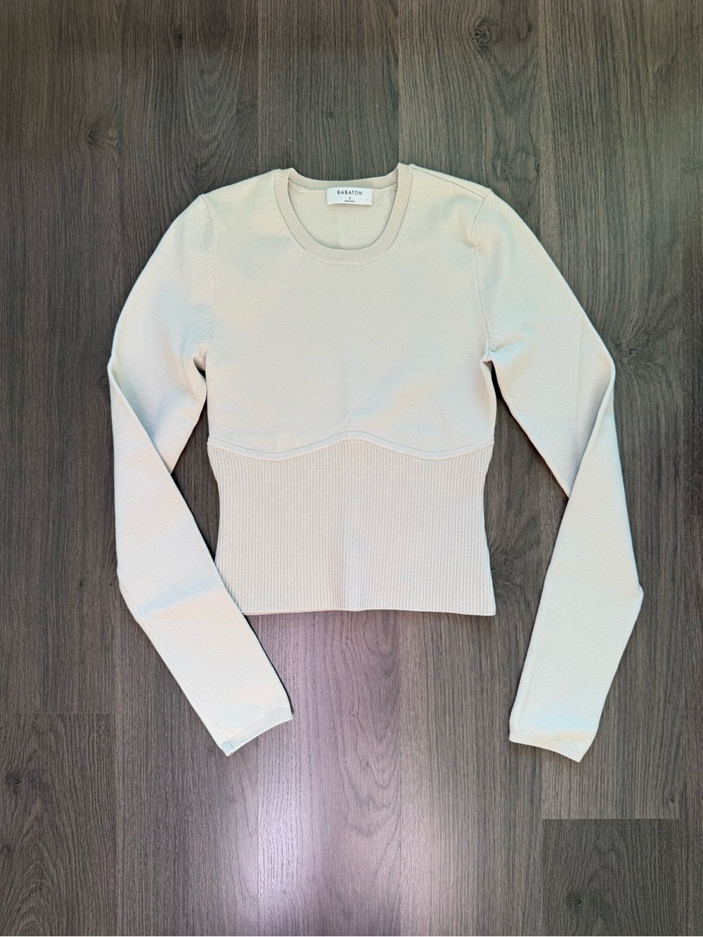 Aritzia Babaton Cream Long-Sleeve Cropped Knit Top - Ribbed Waist